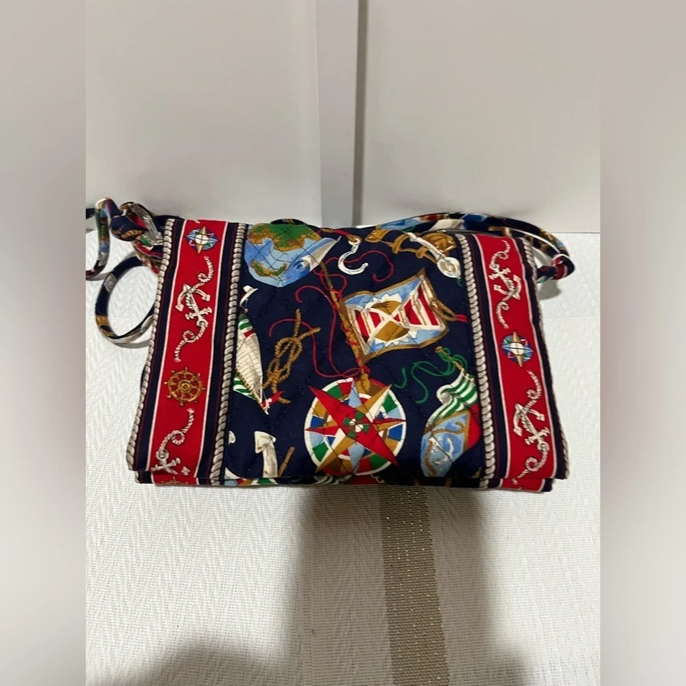 Vera Bradley good precondition